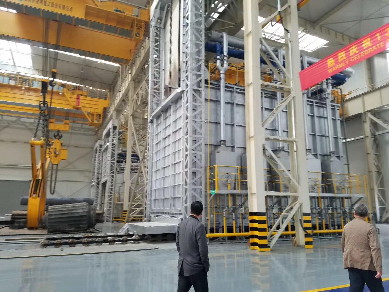 燃氣爐對結(jié)構件除引力退火爐的應用